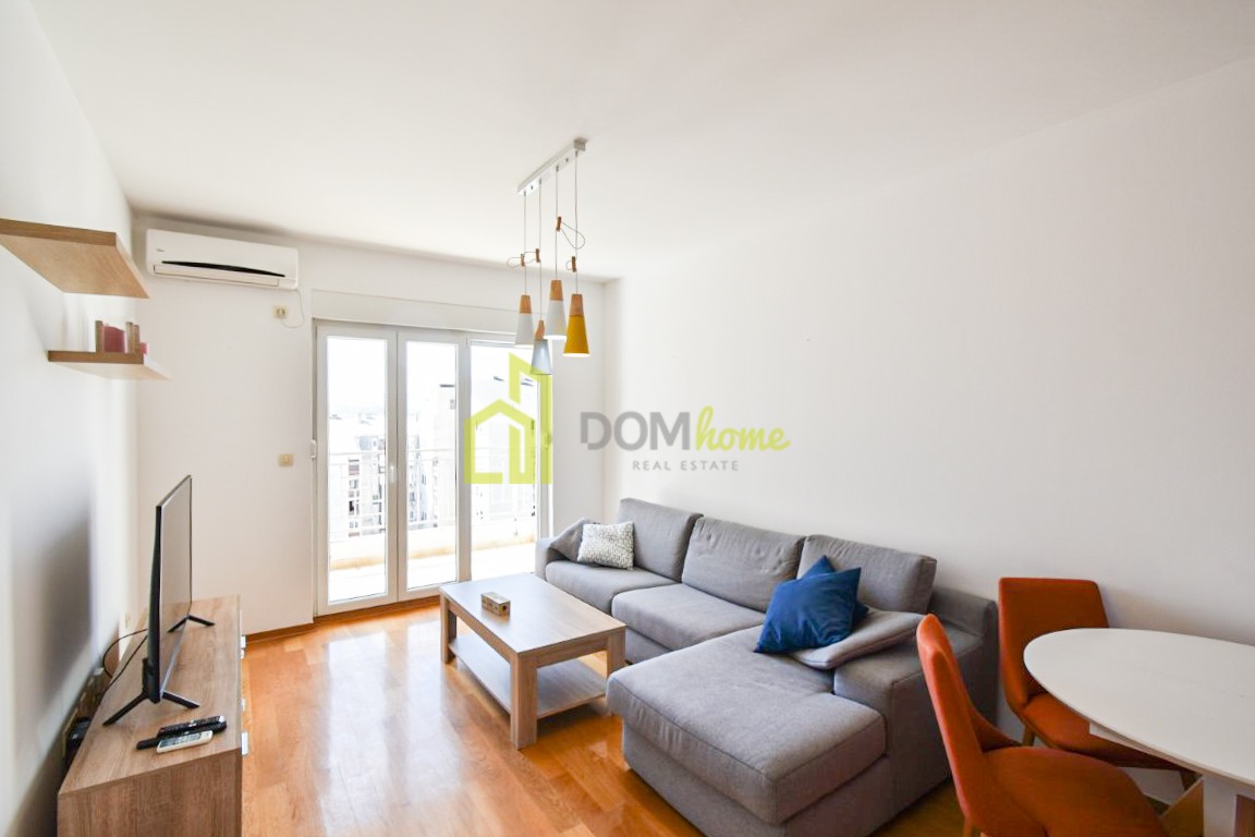 Jednosoban stan 50m2, Blok 6 